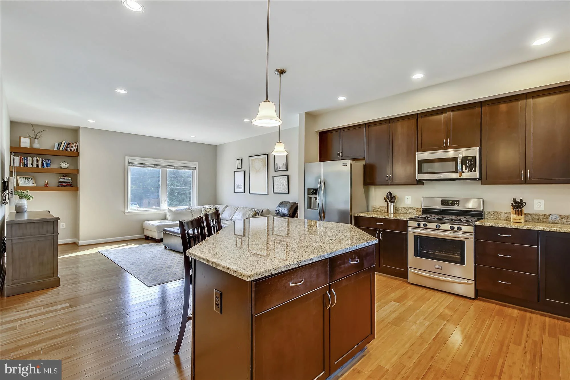 2453 S Kenwood Street, Arlington, VA 22206