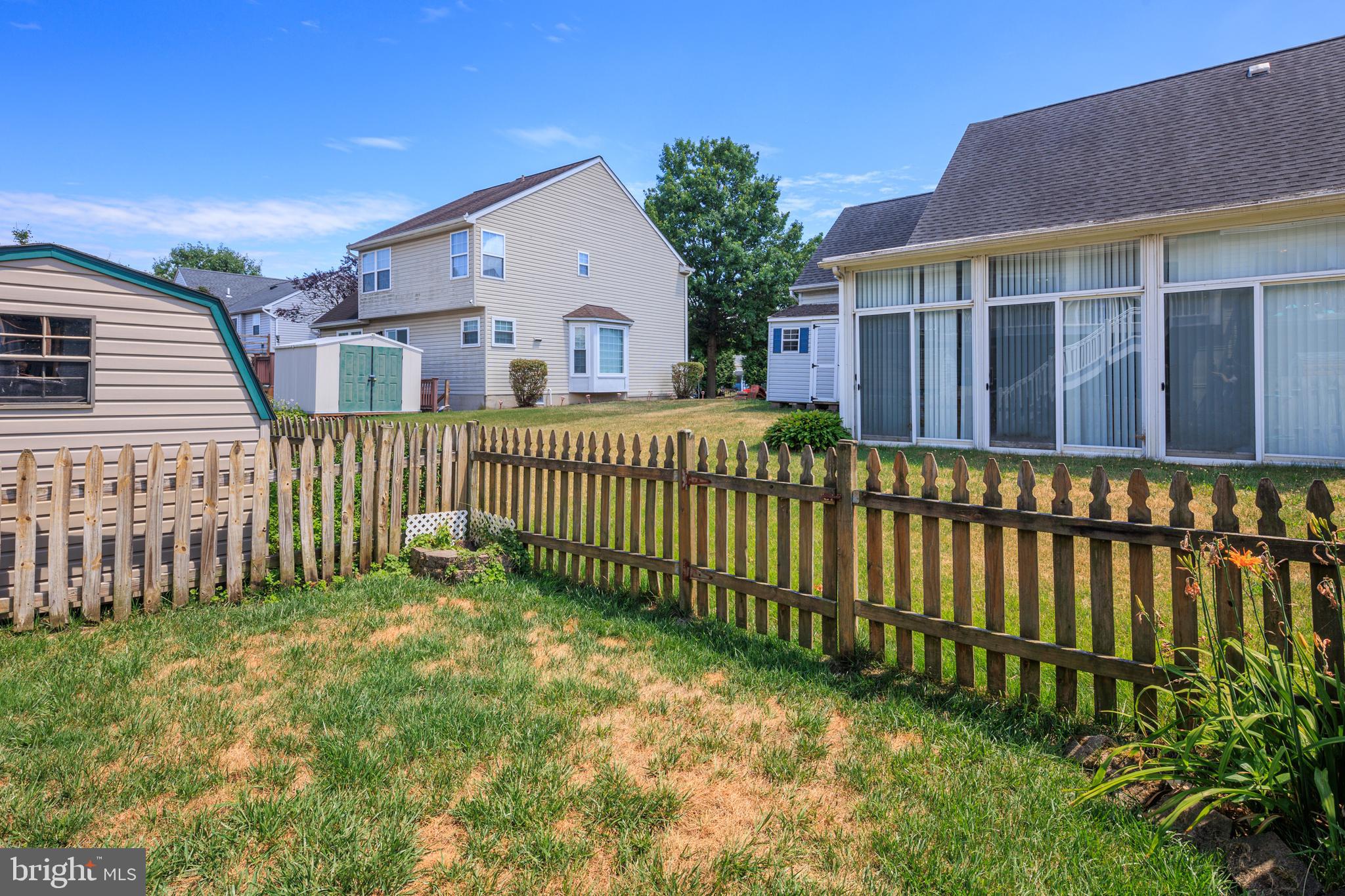 BOWLEYS QUARTERS - Residential