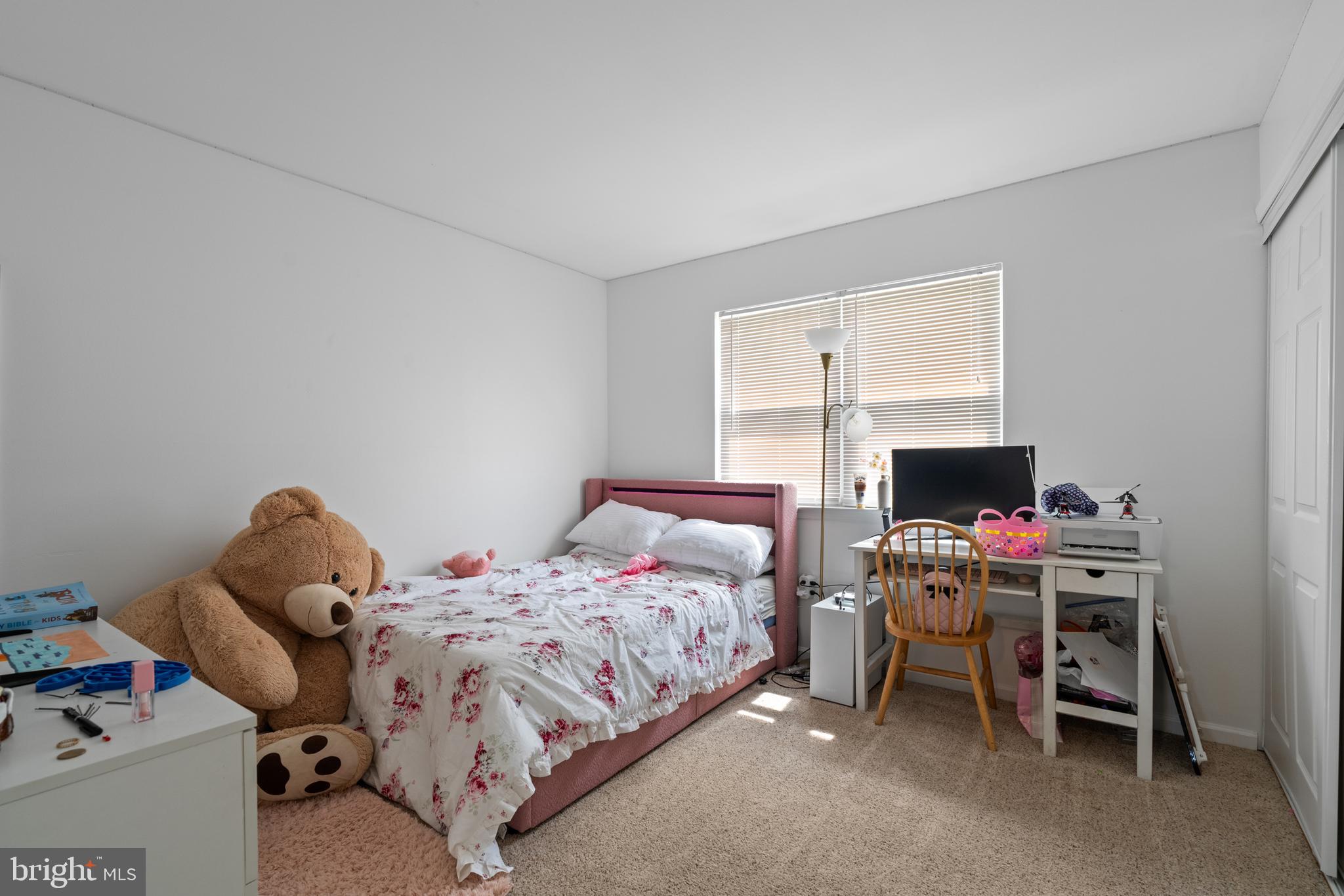 HUNTER CREST - Residential Income