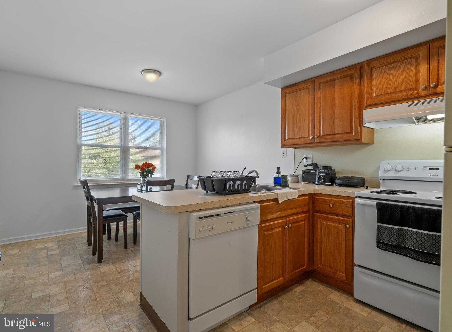 HUNTER CREST - Residential Income