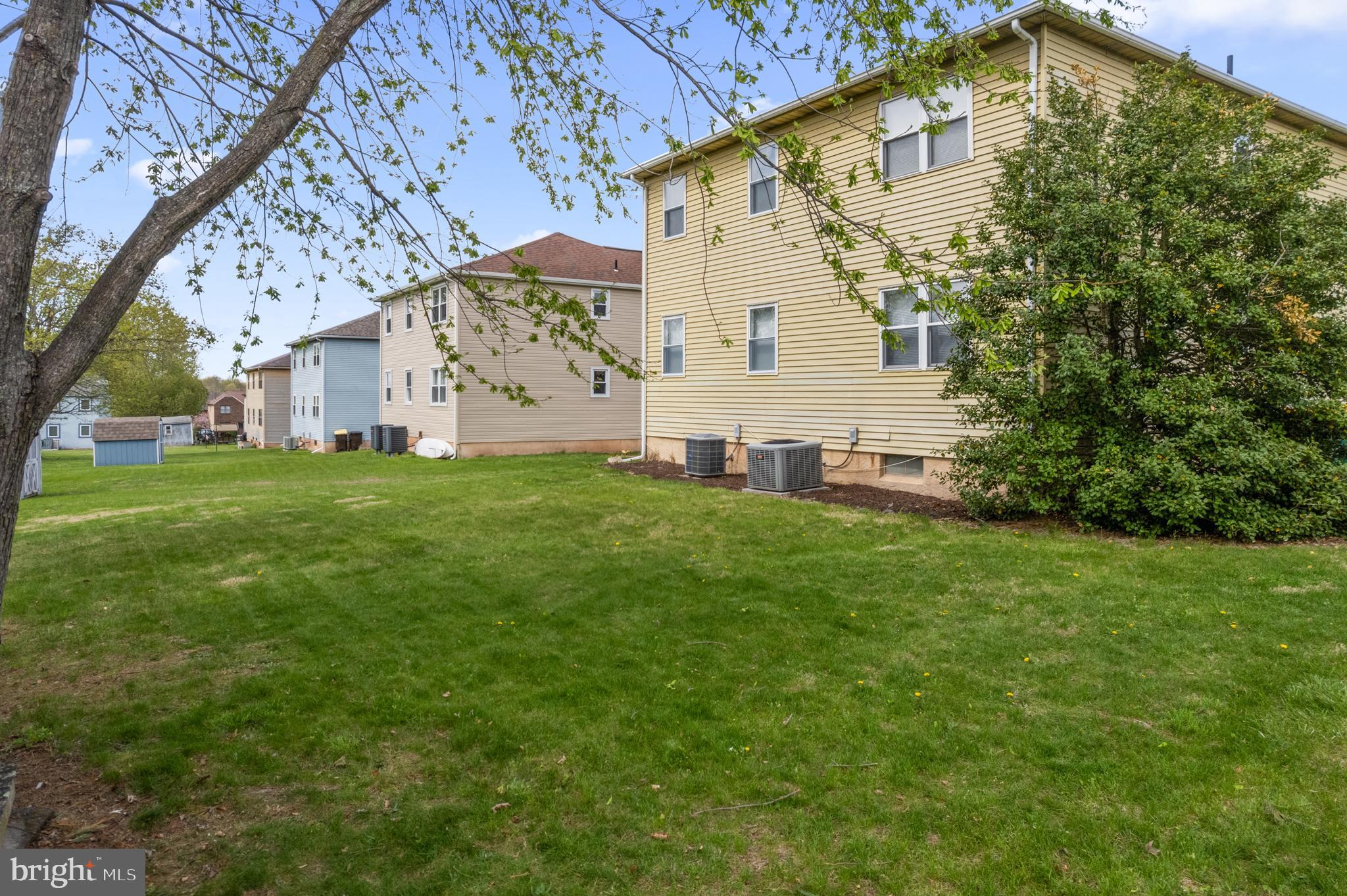 HUNTER CREST - Residential Income