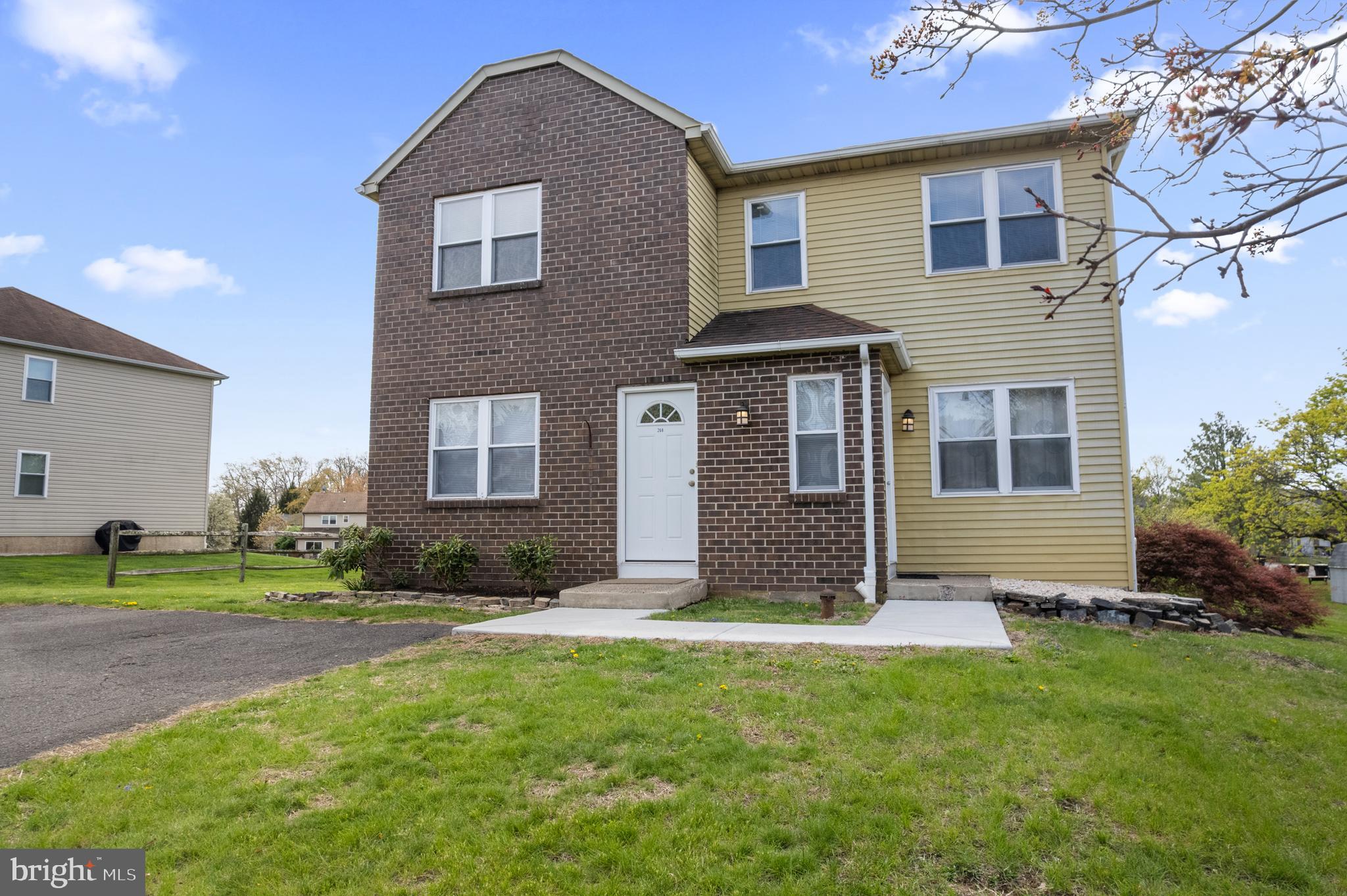 HUNTER CREST - Residential Income