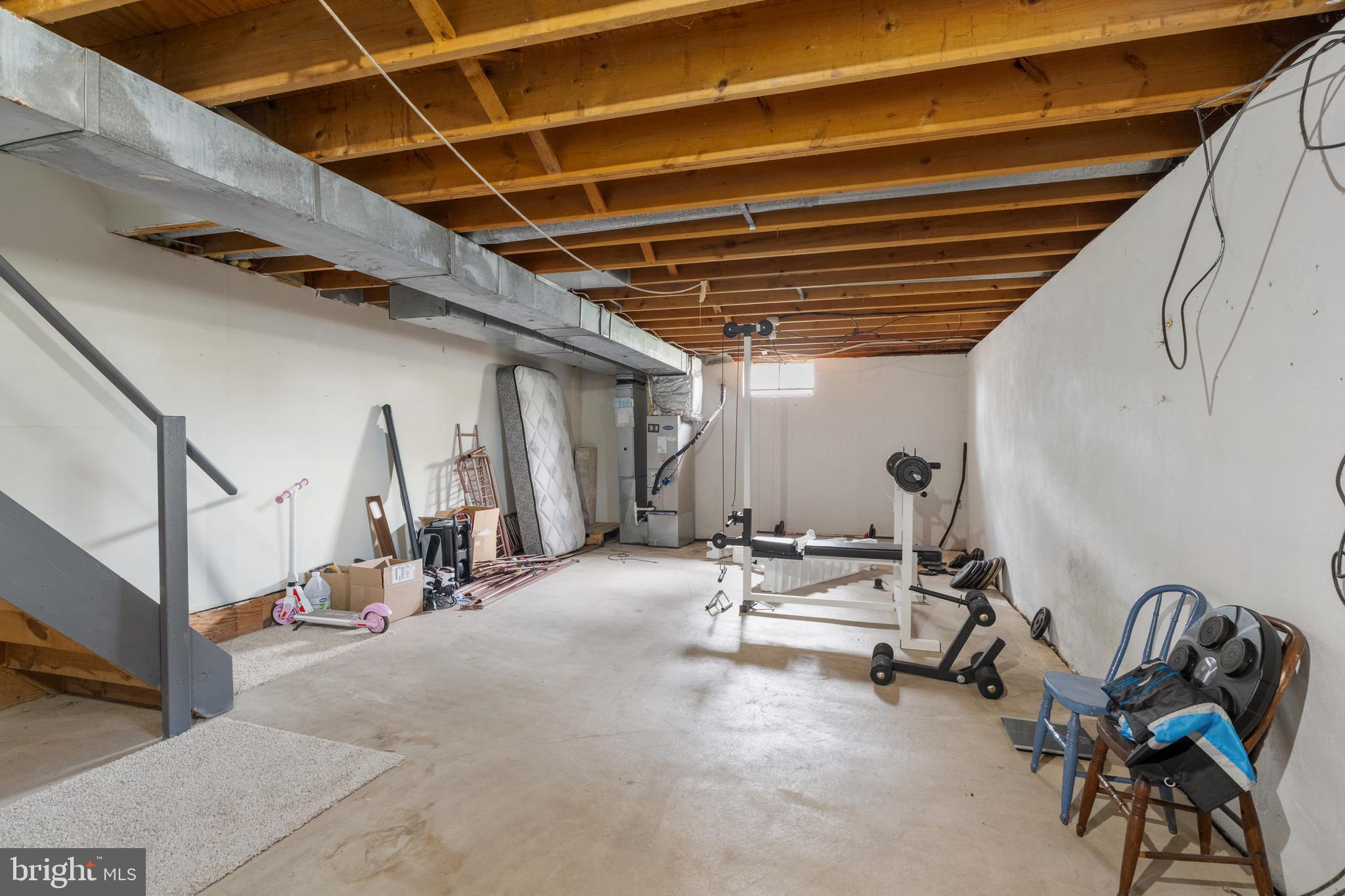 HUNTER CREST - Residential Income