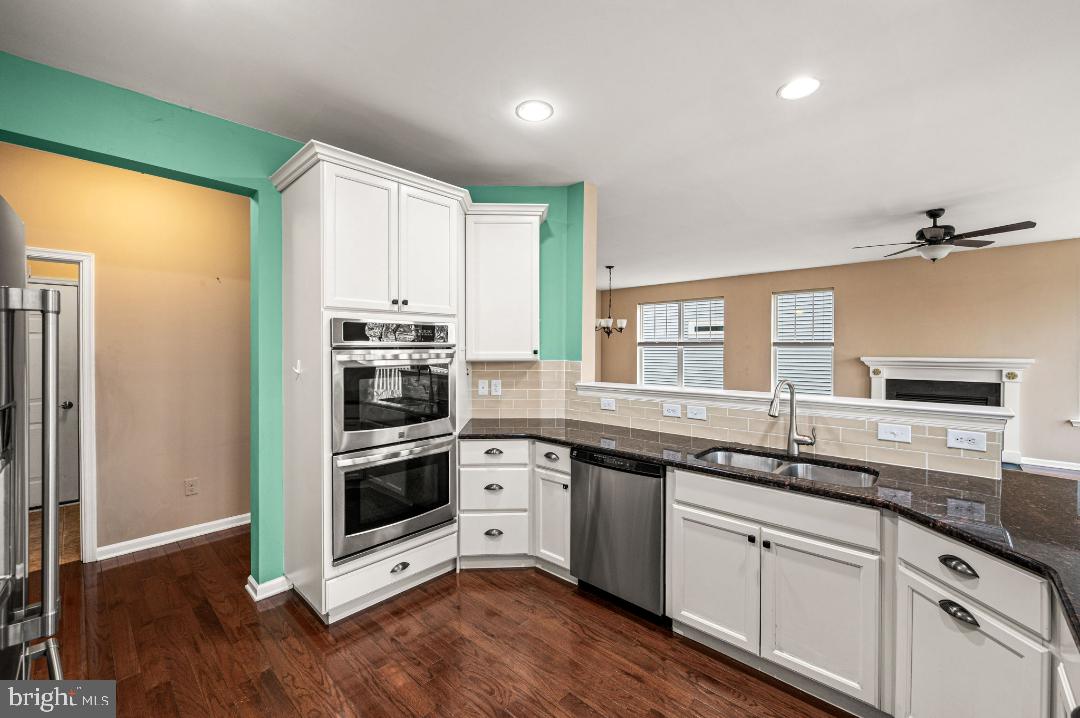 THE PONDS AT BAYBERRY - Residential