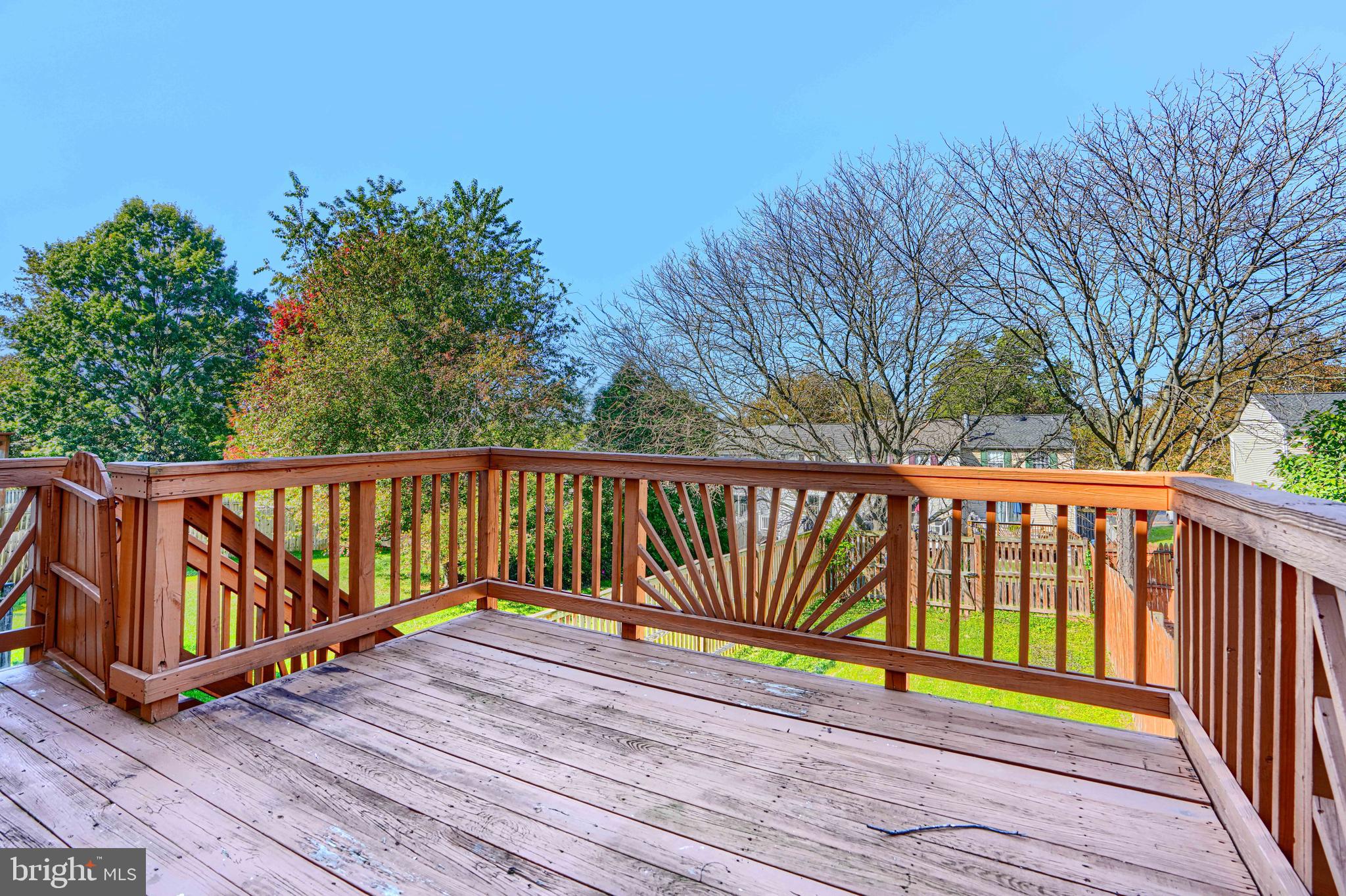 CONSTANT FRIENDSHIP - Residential