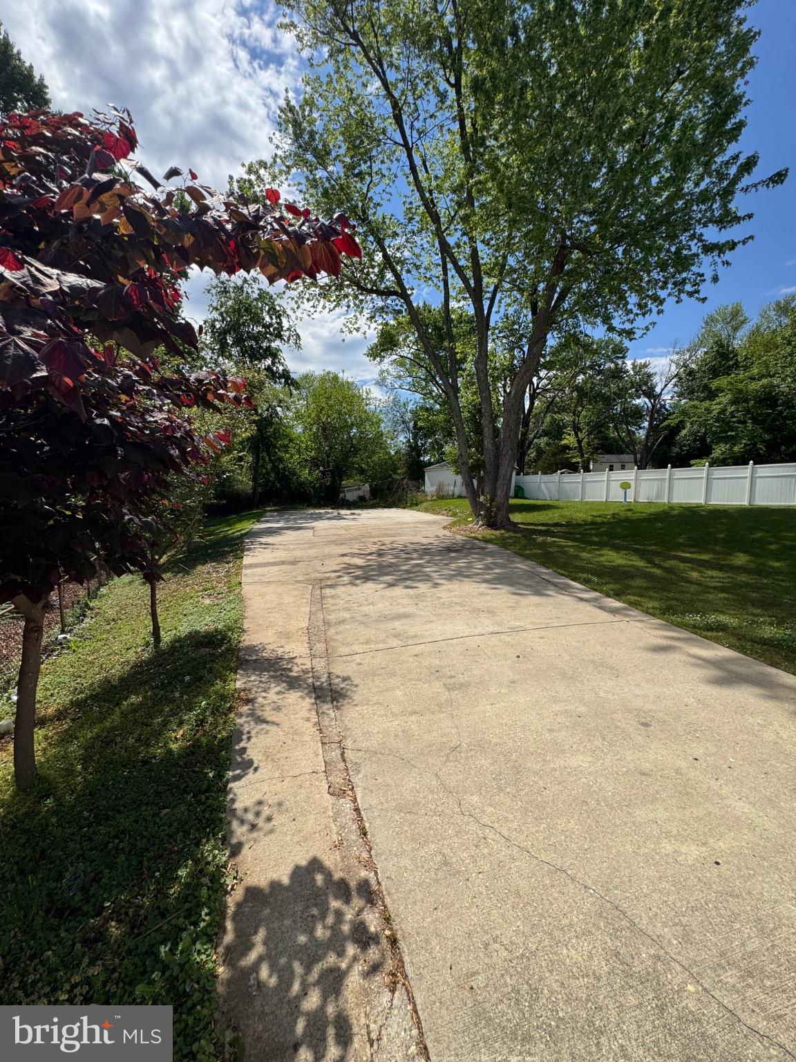9507 SMALL DRIVE
