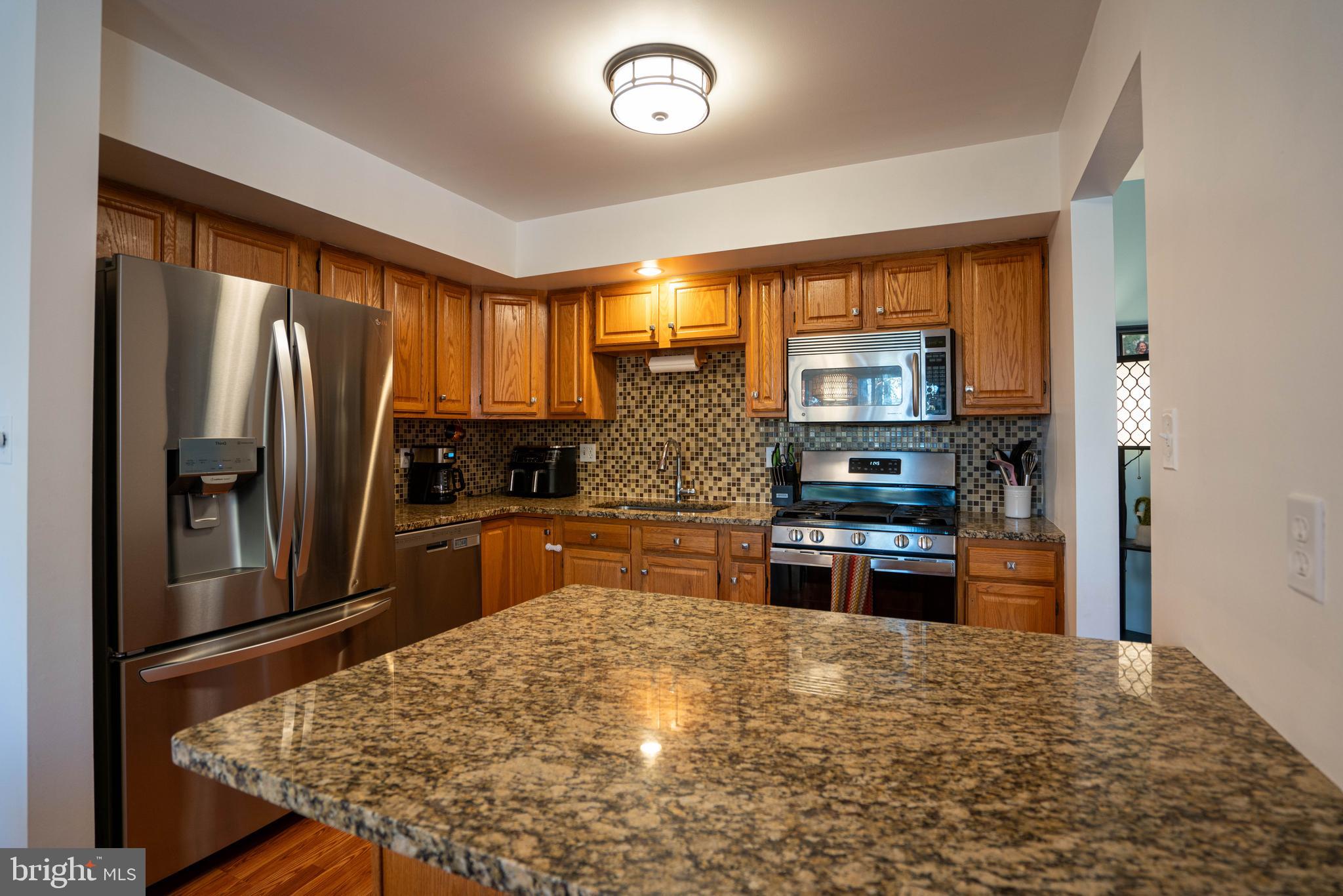 STRAWBERRY FIELDS - Residential