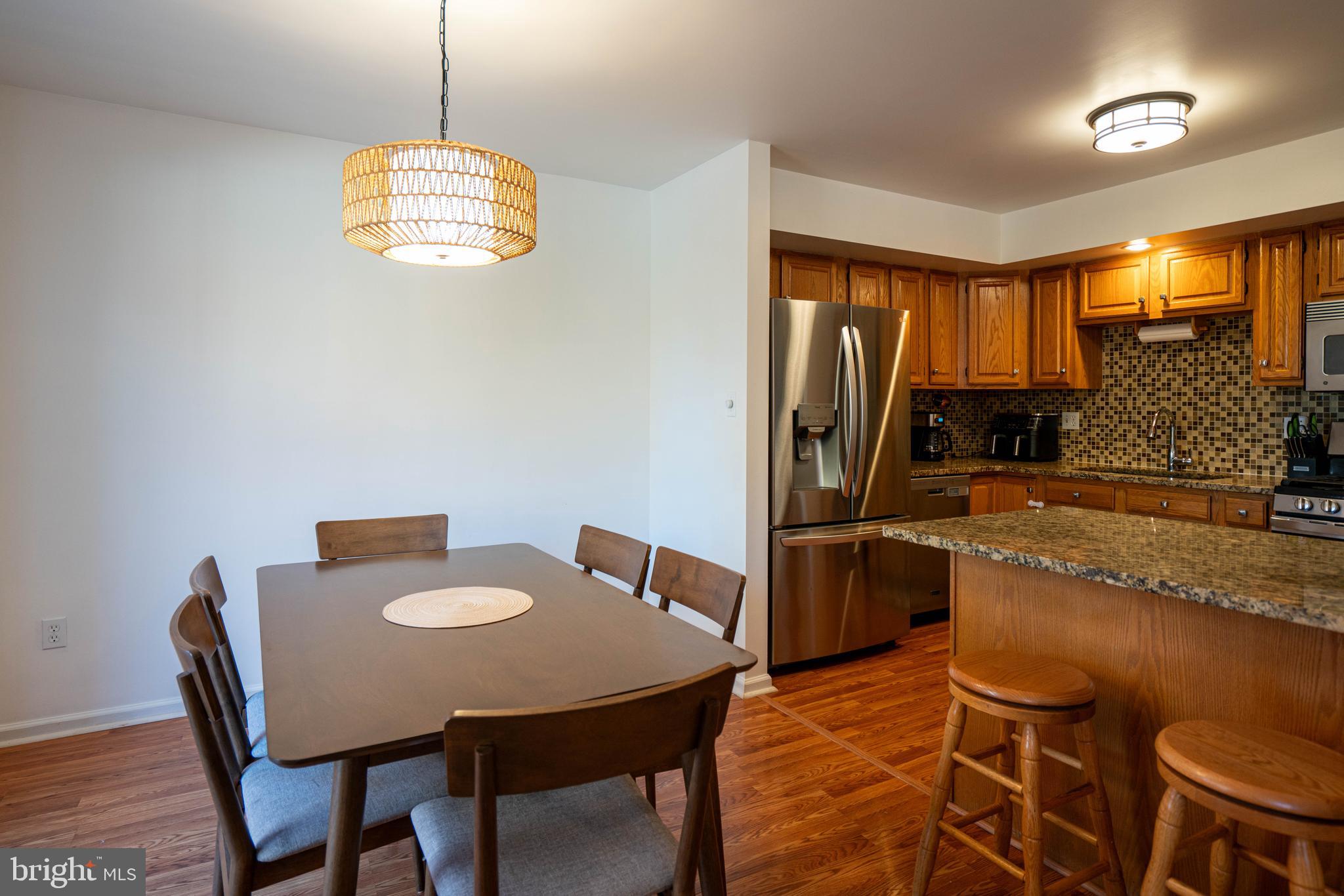 STRAWBERRY FIELDS - Residential