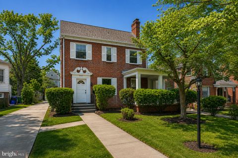 Homes For Rent - 4604 Nottingham Drive<br/> CHEVY CHASE, MD 20815