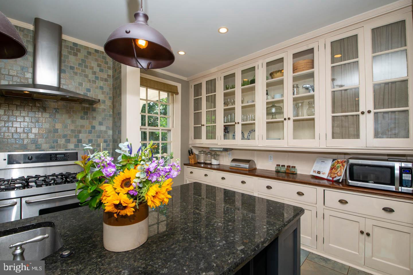 JENKINTOWN - Residential