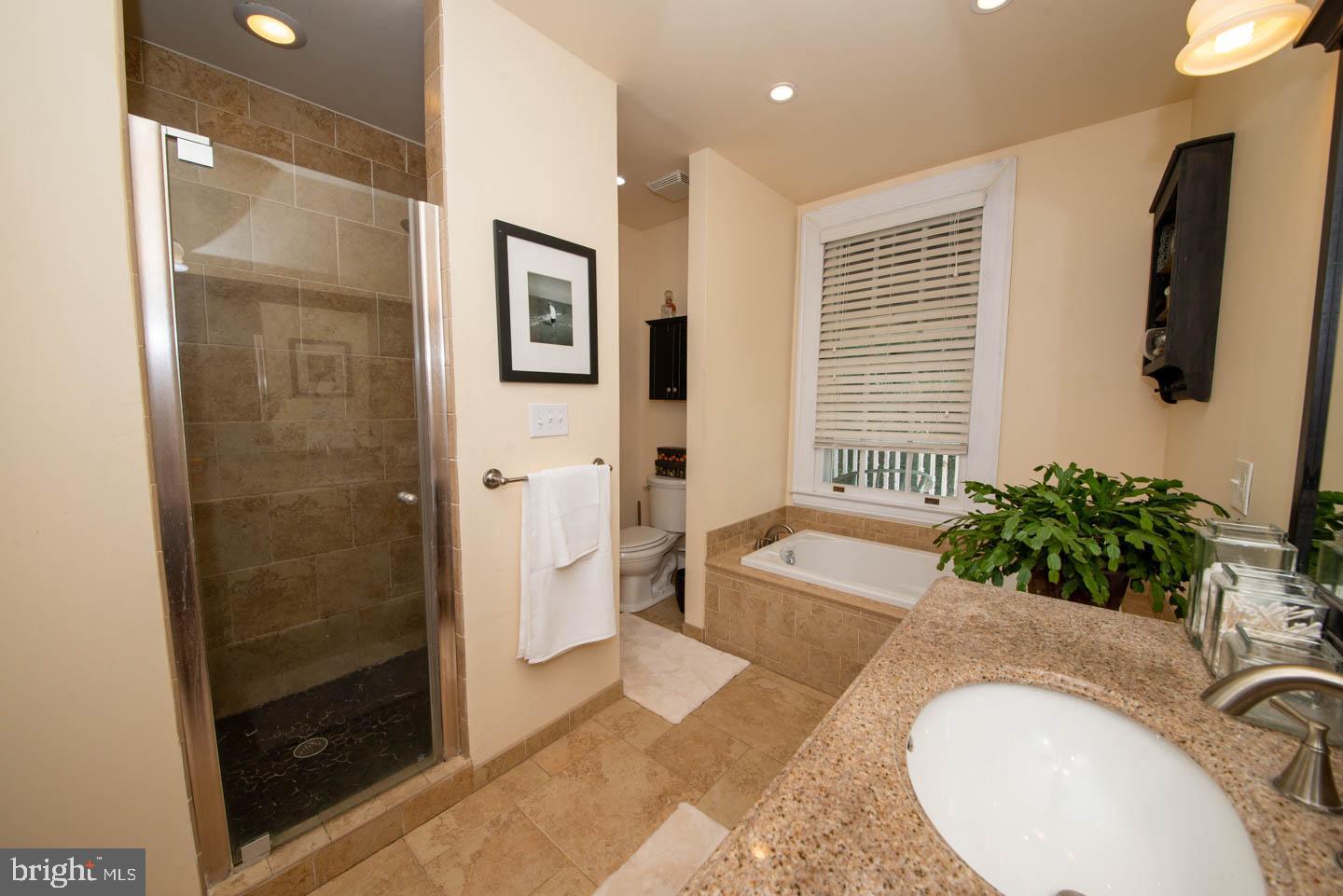 JENKINTOWN - Residential