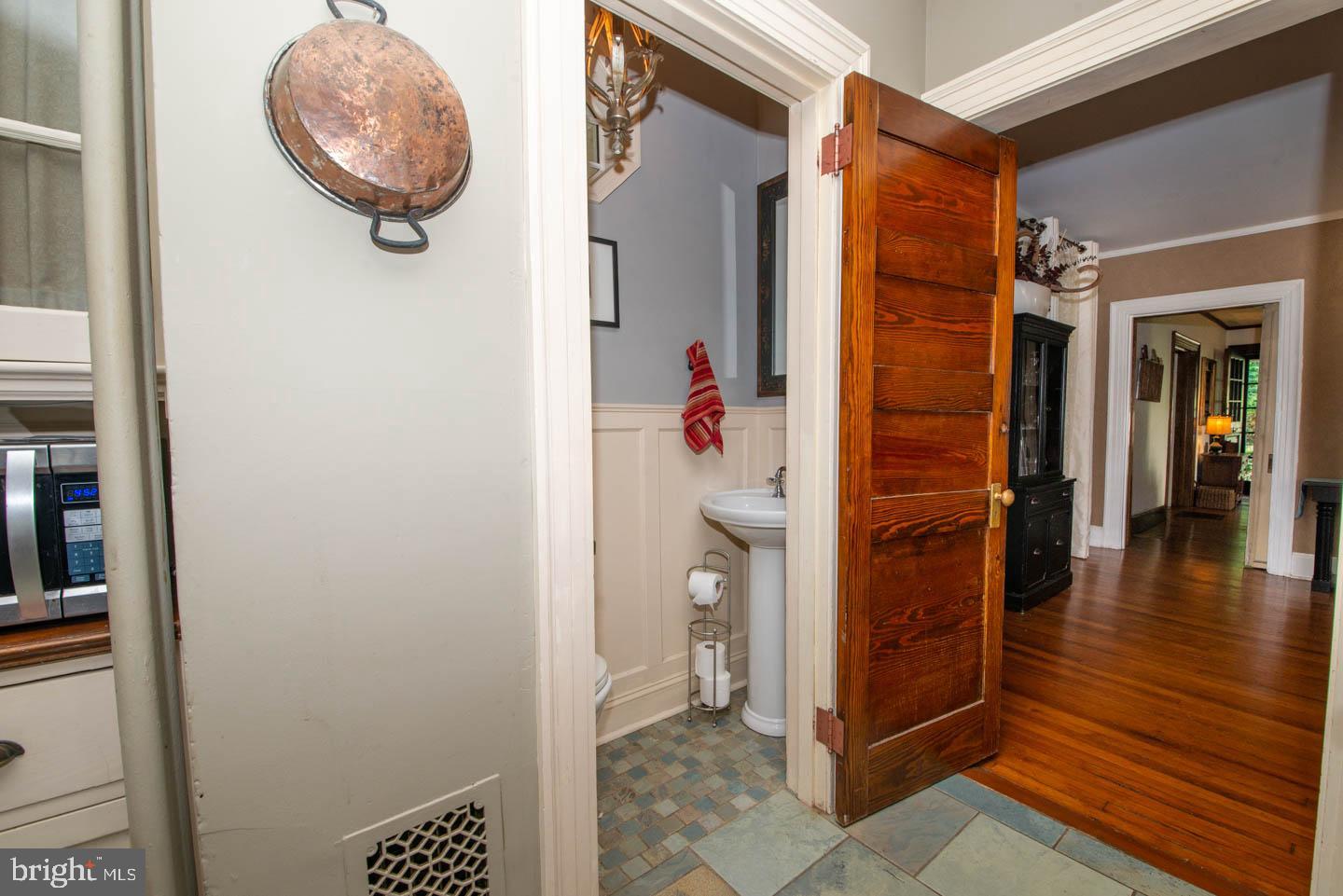 JENKINTOWN - Residential