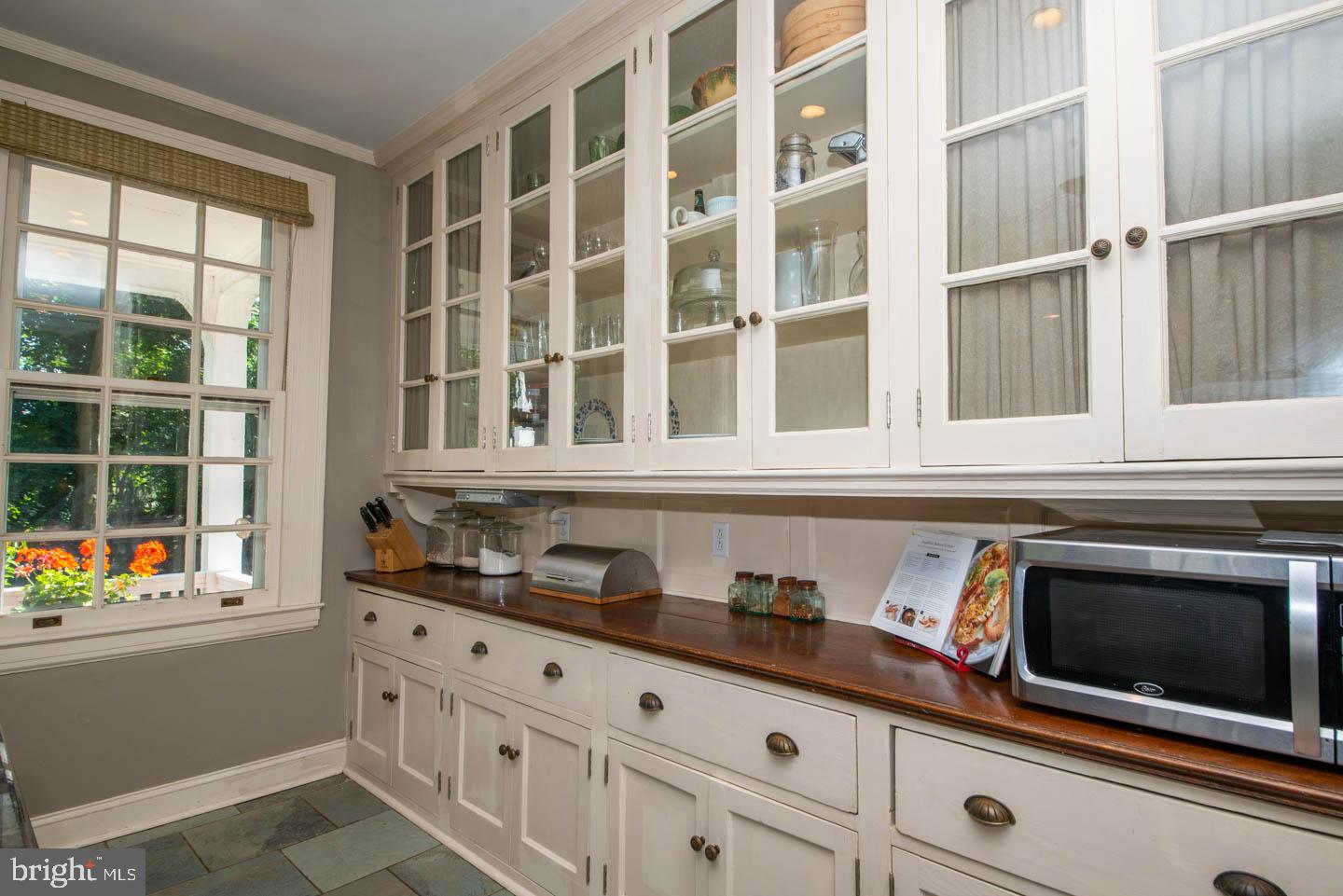 JENKINTOWN - Residential