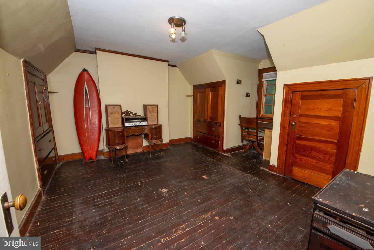 JENKINTOWN - Residential