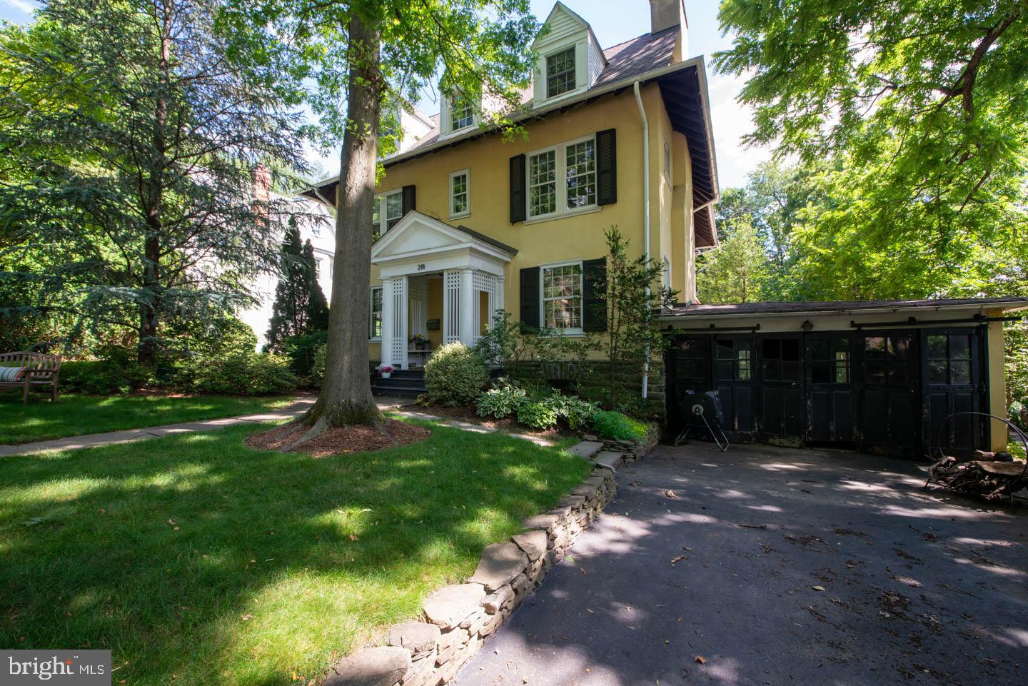 JENKINTOWN - Residential