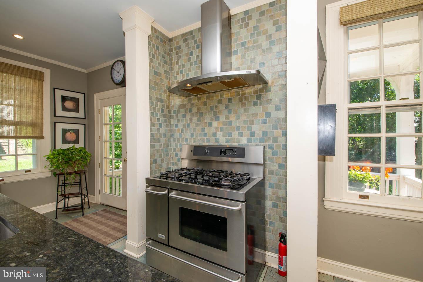 JENKINTOWN - Residential