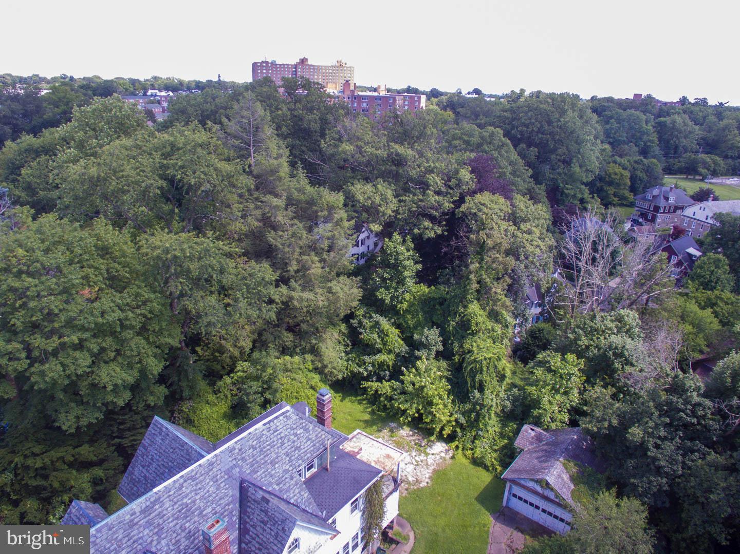 JENKINTOWN - Residential