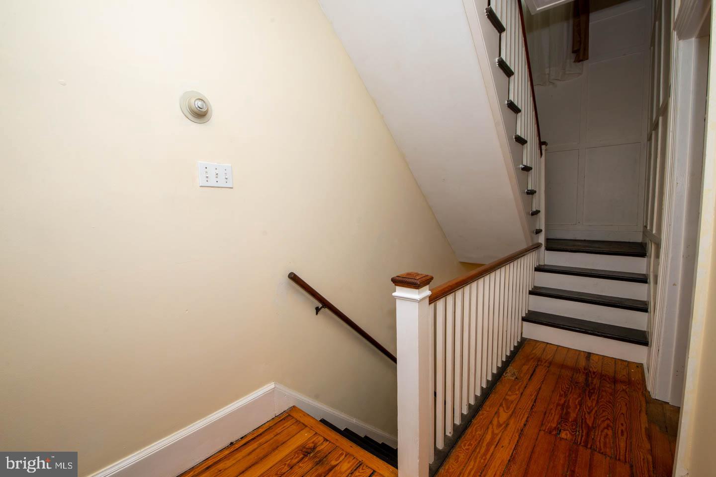 JENKINTOWN - Residential