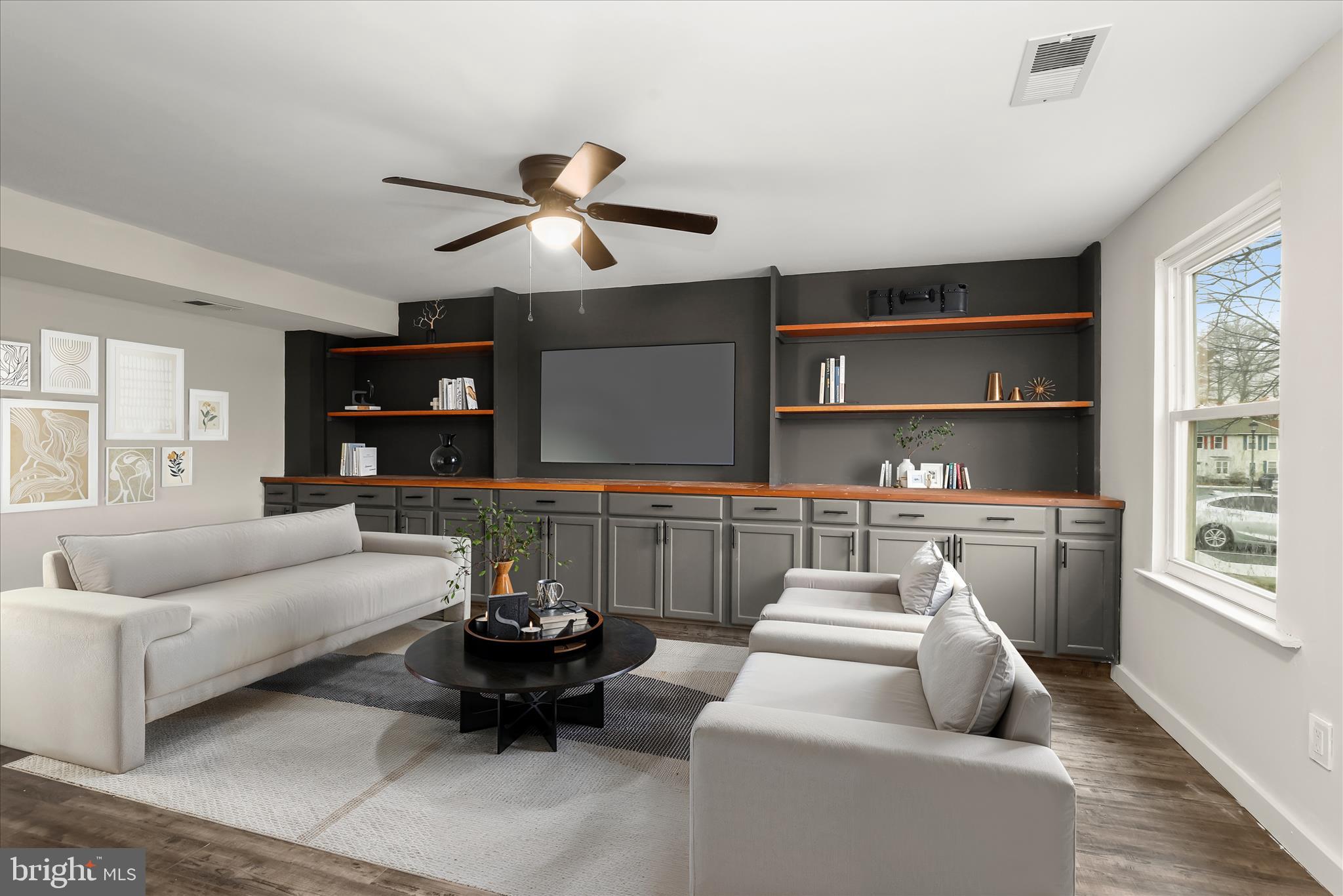 HERITAGE HILL CONDO - Residential