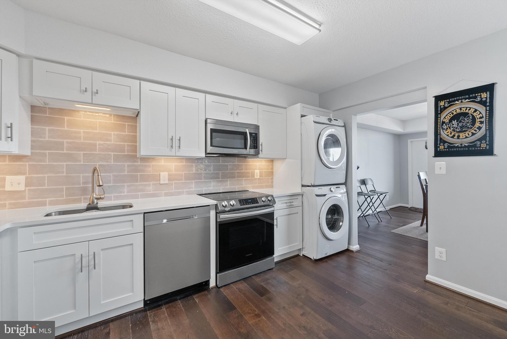 SKYLINE - Residential Lease