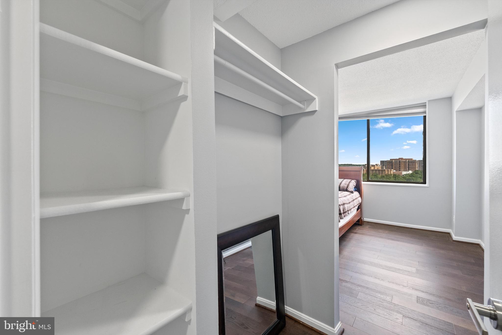 SKYLINE - Residential Lease