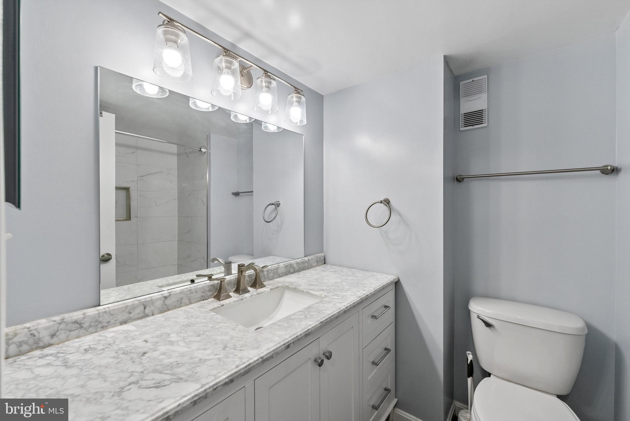 SKYLINE - Residential Lease