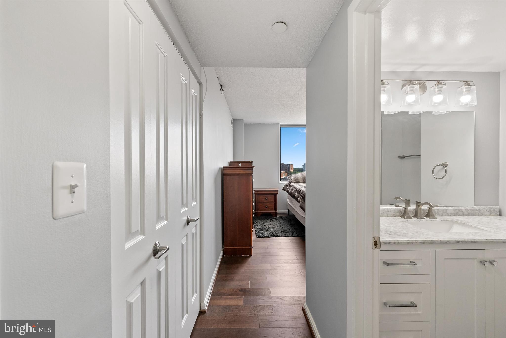 SKYLINE - Residential Lease