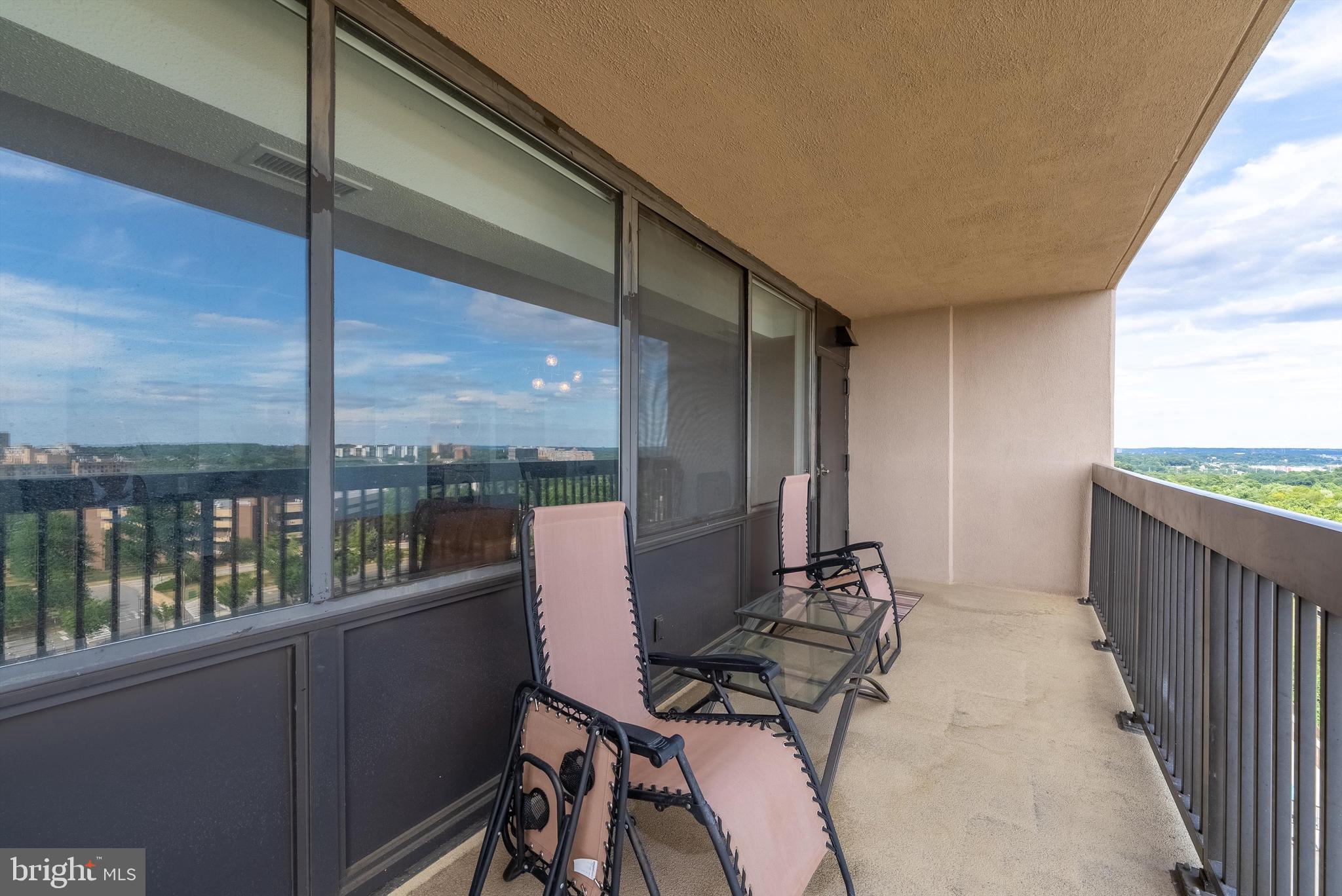 SKYLINE - Residential Lease