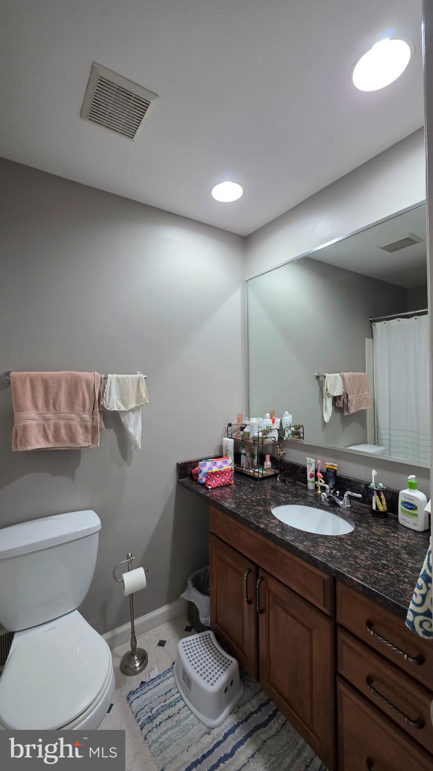 KING PARK WEST - Residential Lease