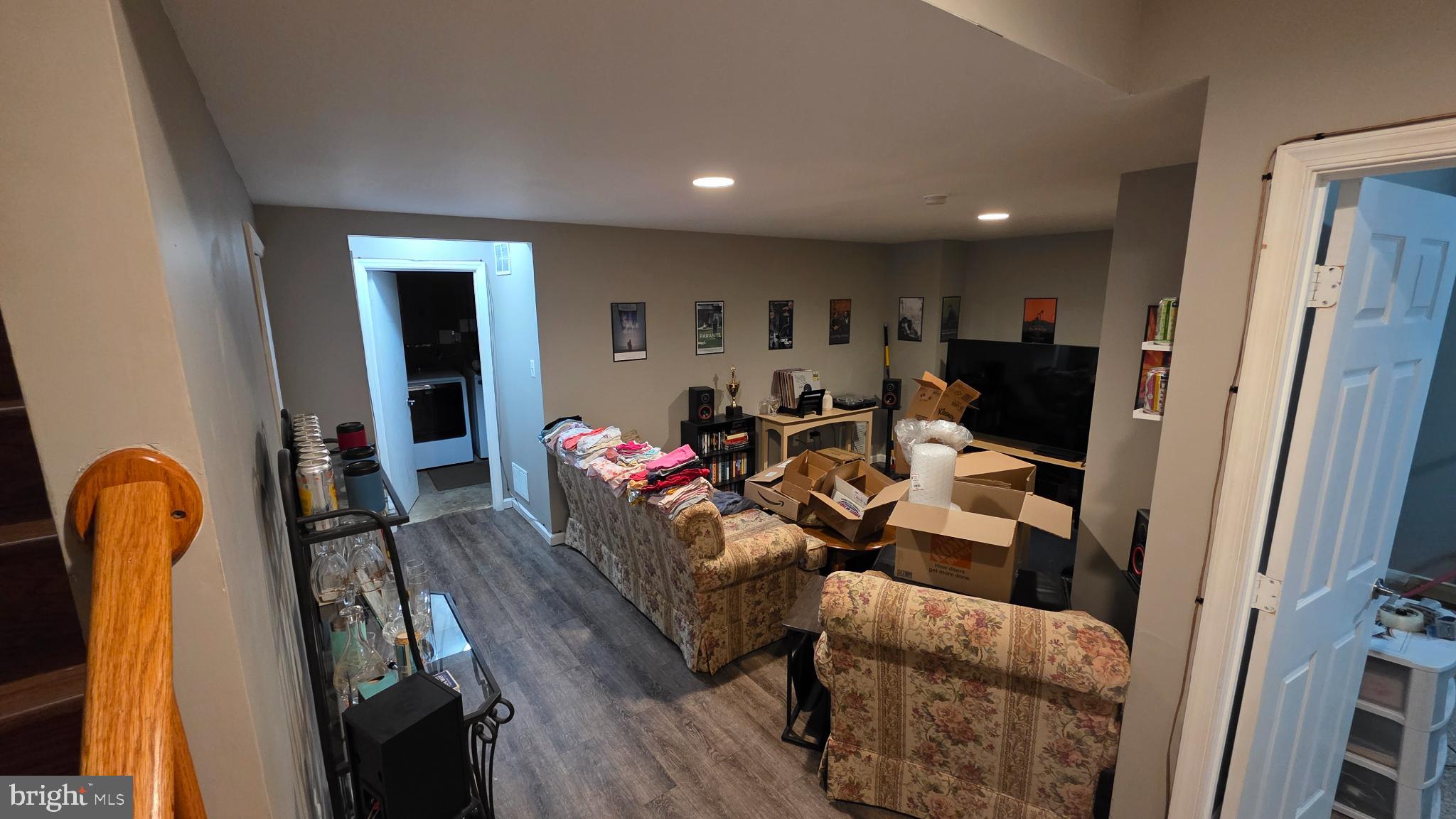 KING PARK WEST - Residential Lease