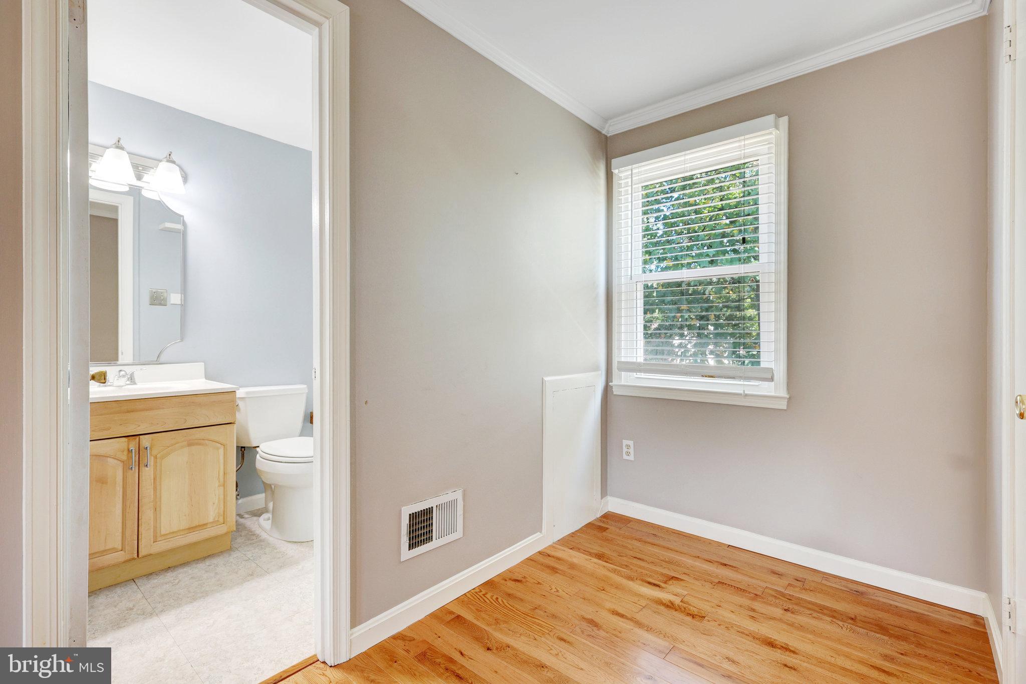 HIDDENBROOK - Residential Lease