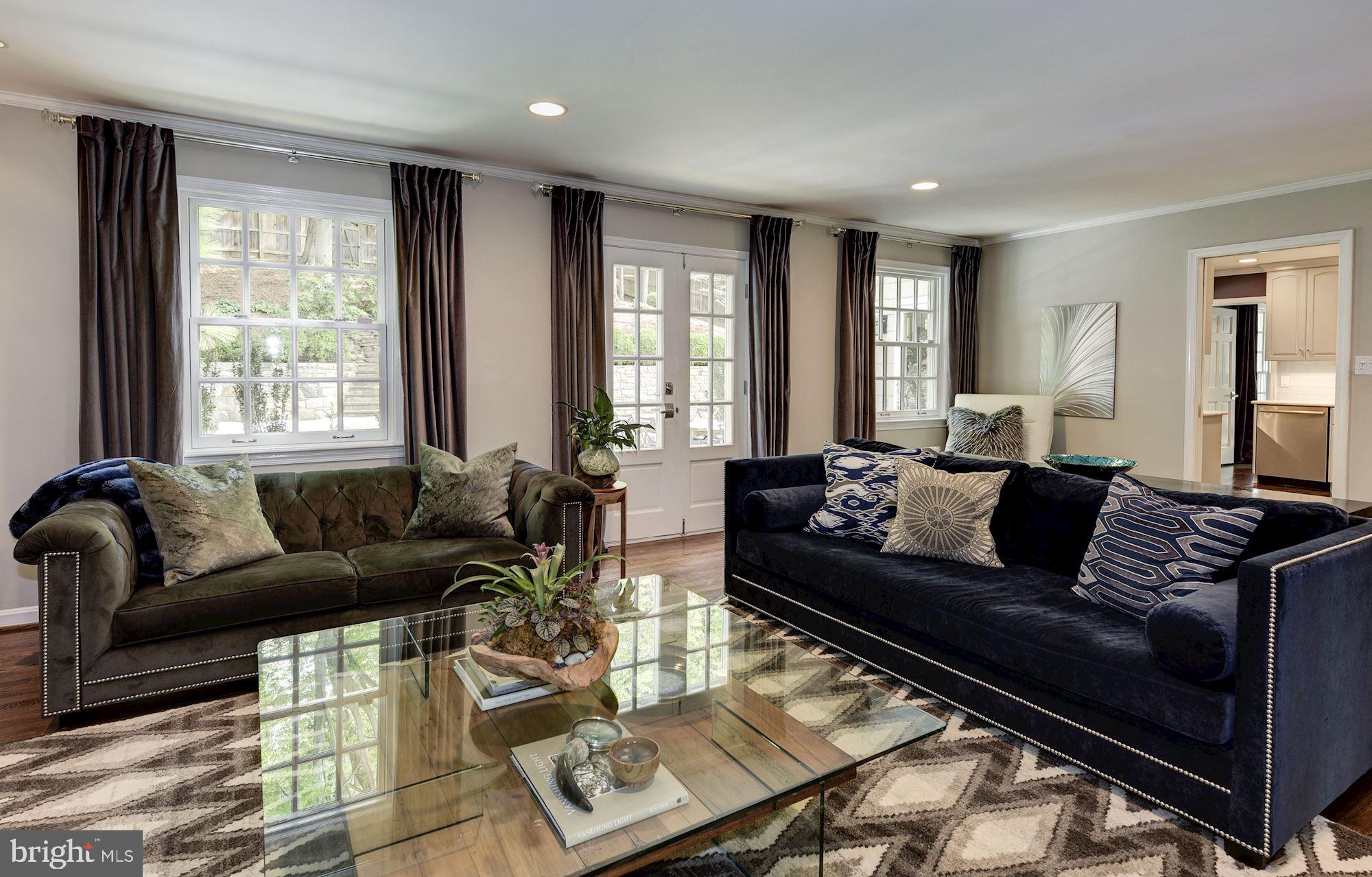 RIVER FALLS - Residential