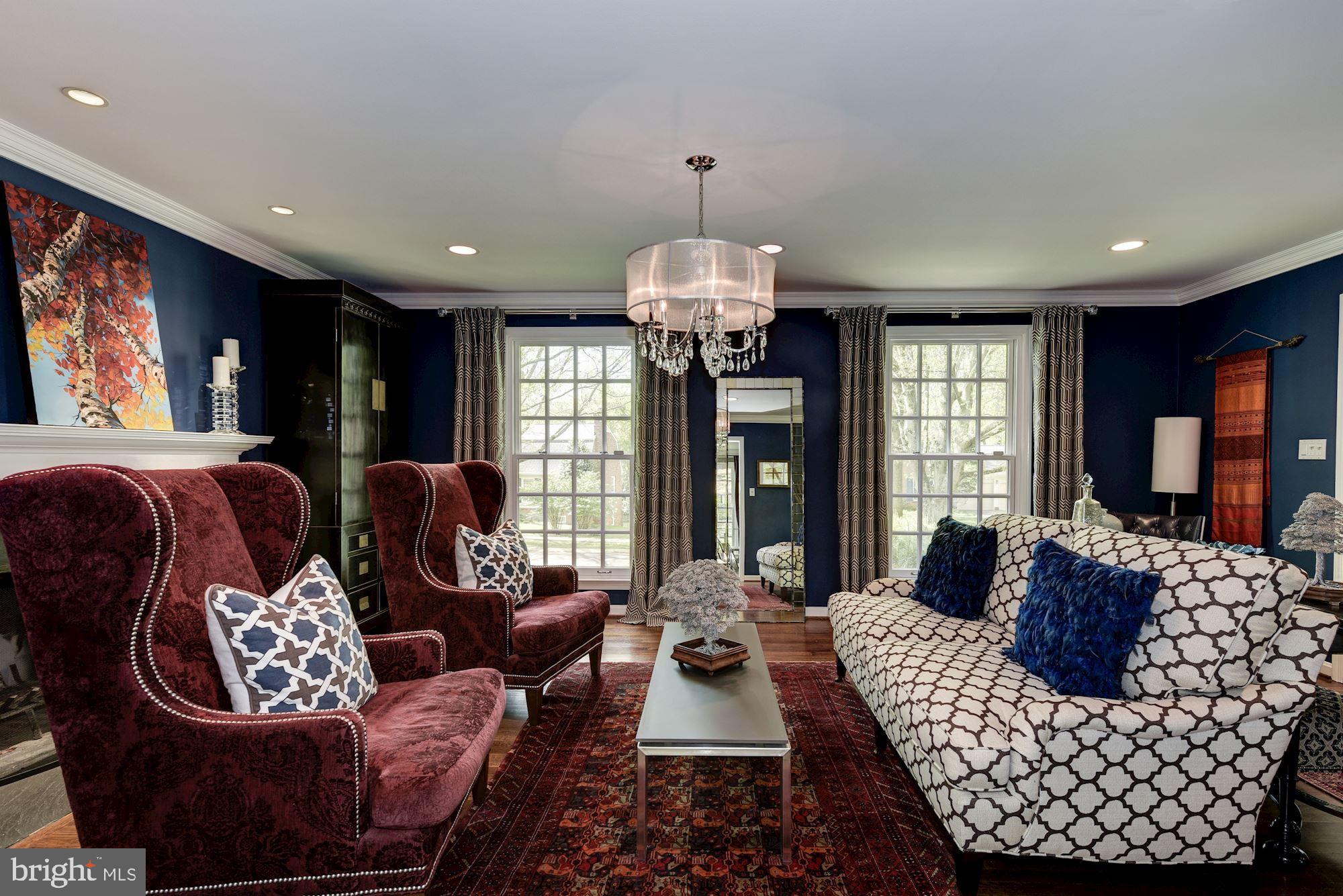 RIVER FALLS - Residential