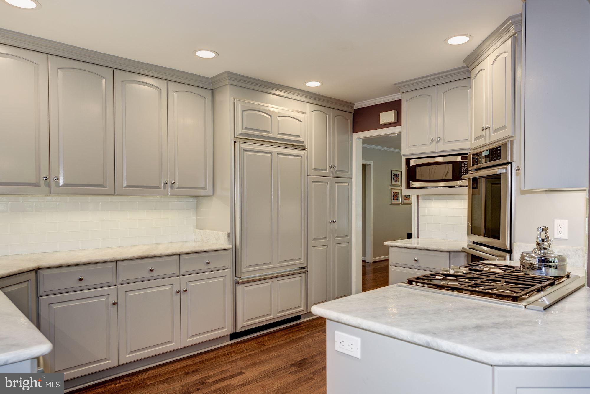 RIVER FALLS - Residential