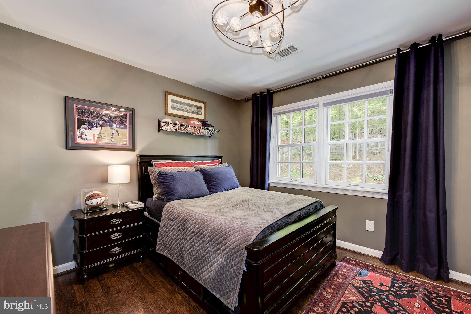 RIVER FALLS - Residential