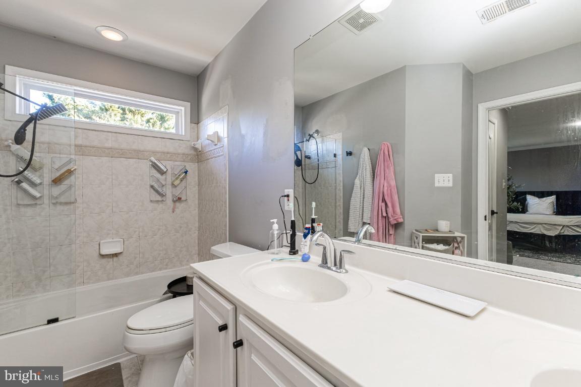 PRINCETON WOODS - Residential