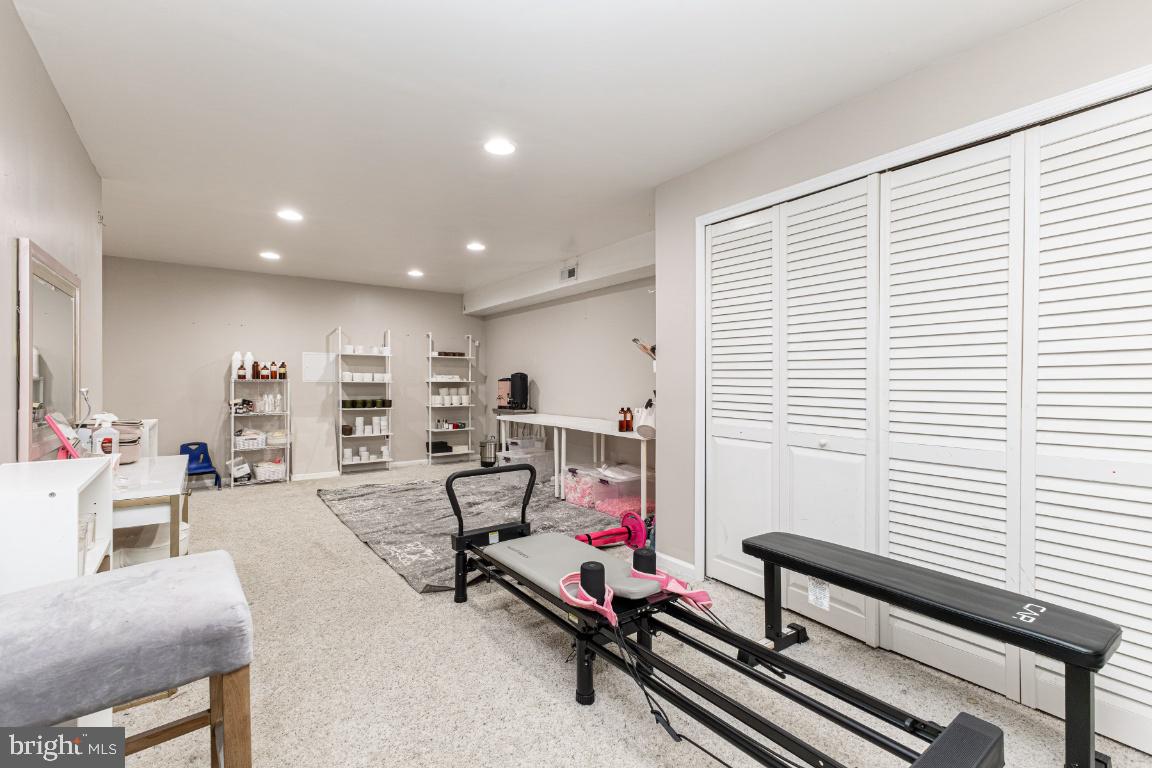 PRINCETON WOODS - Residential