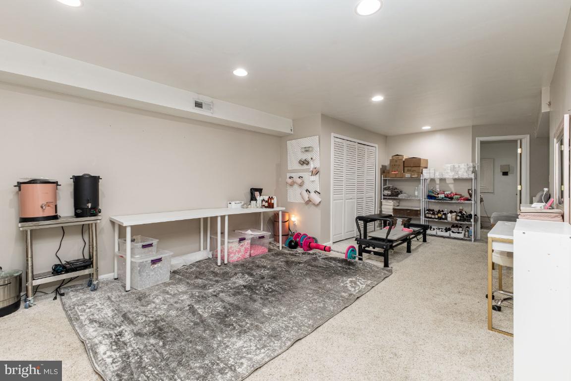 PRINCETON WOODS - Residential