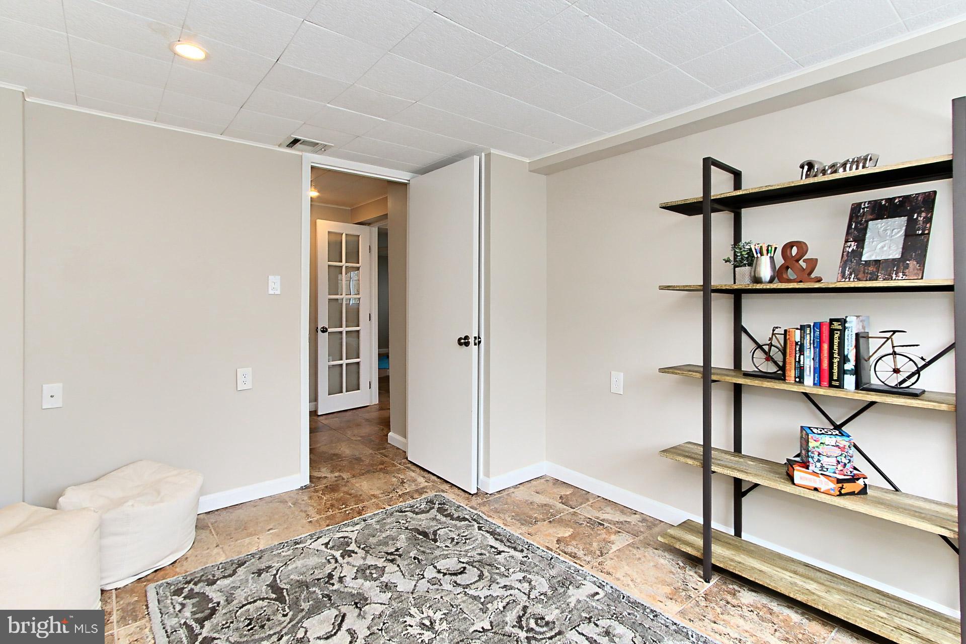 VALLEY BROOK - Residential