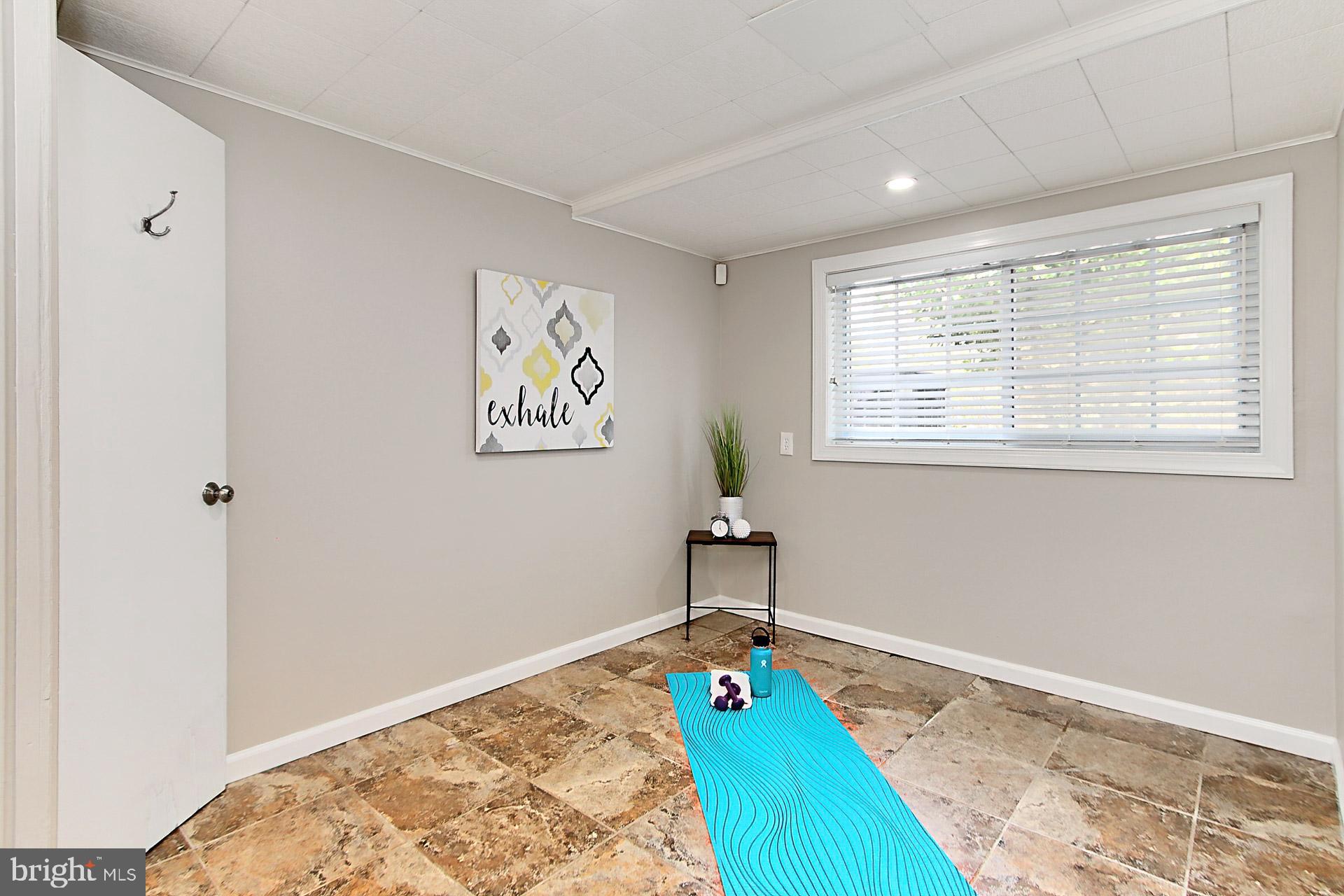 VALLEY BROOK - Residential