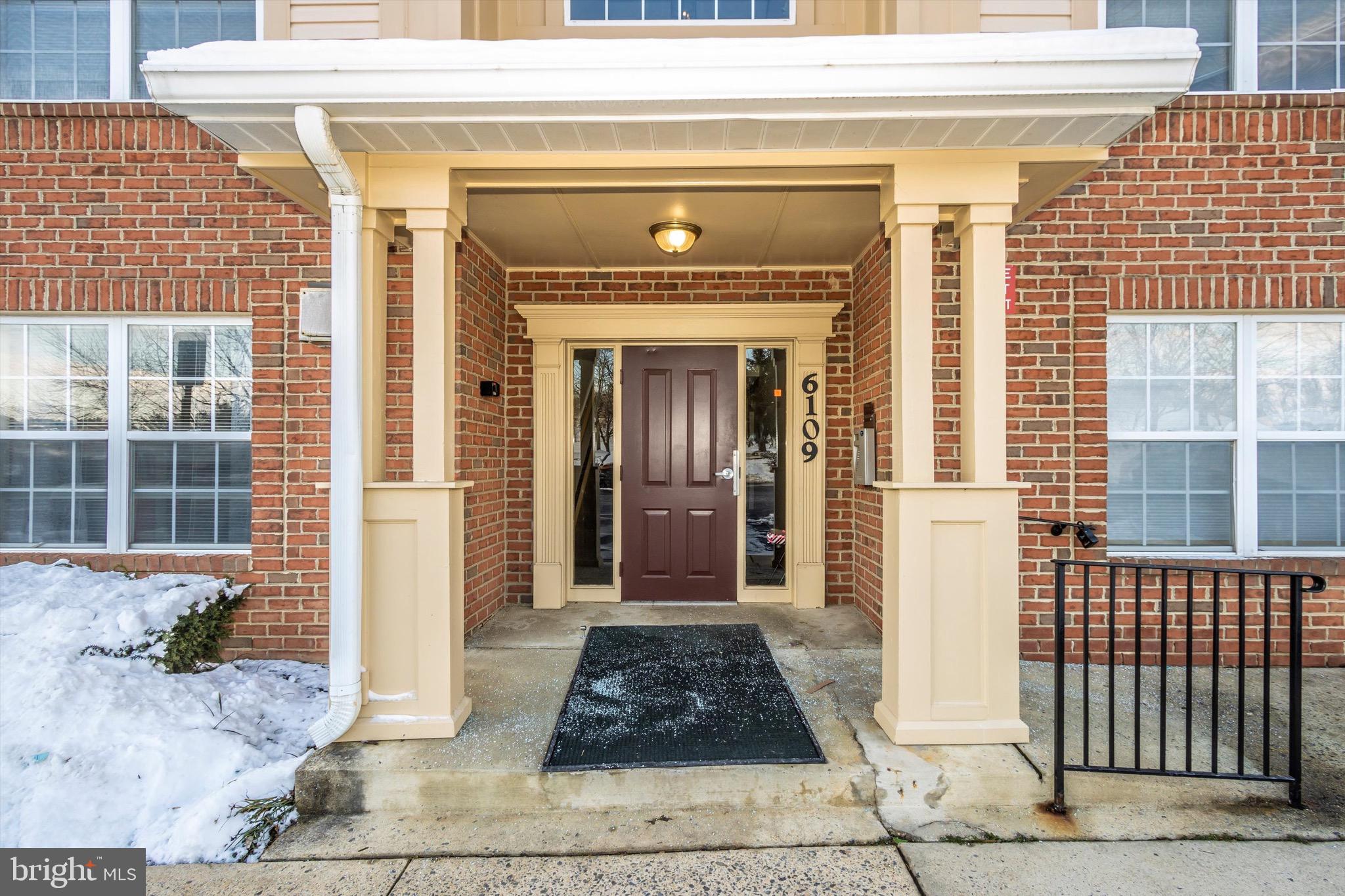 SPRING RIDGE - Residential