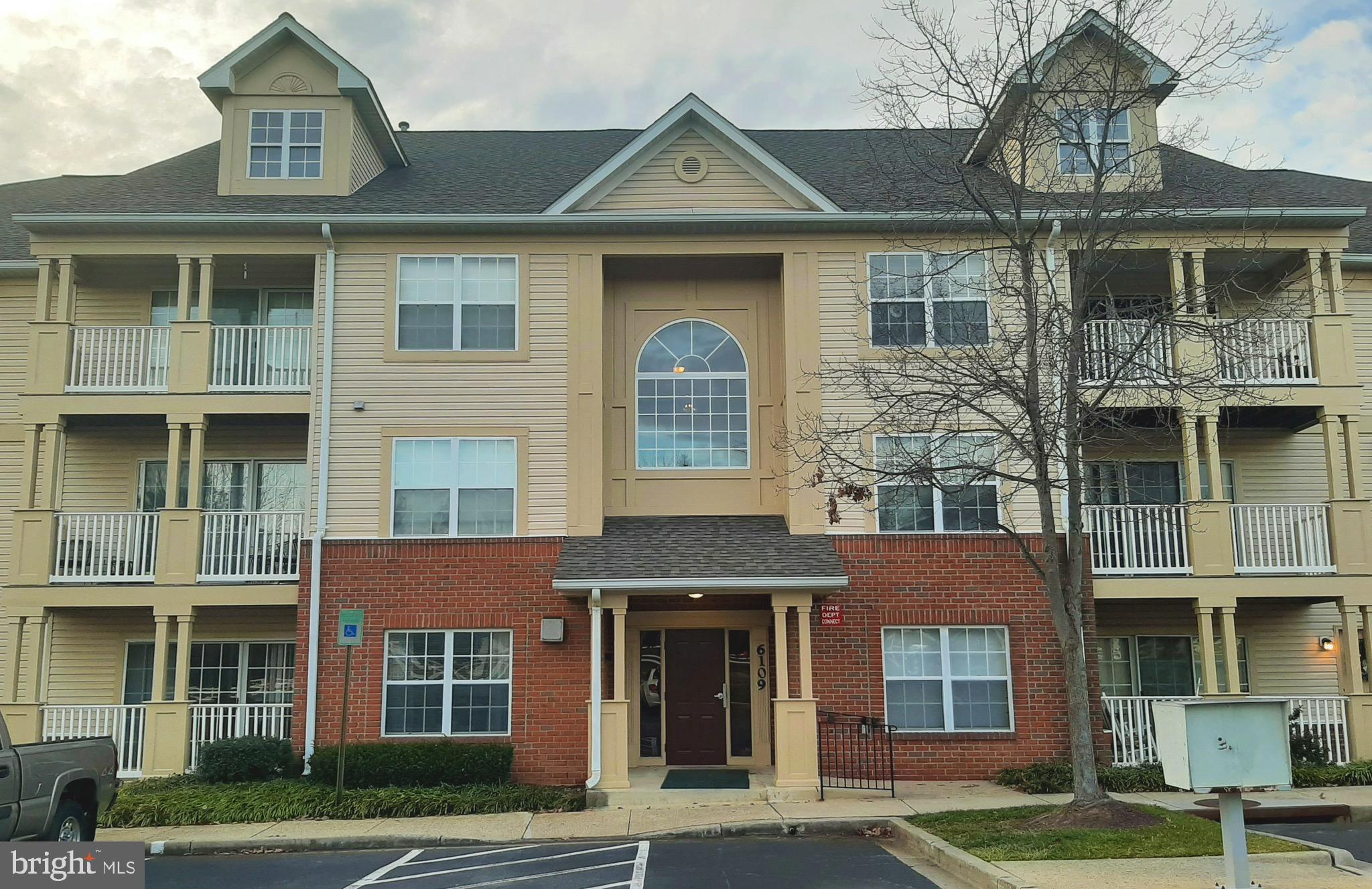 SPRING RIDGE - Residential