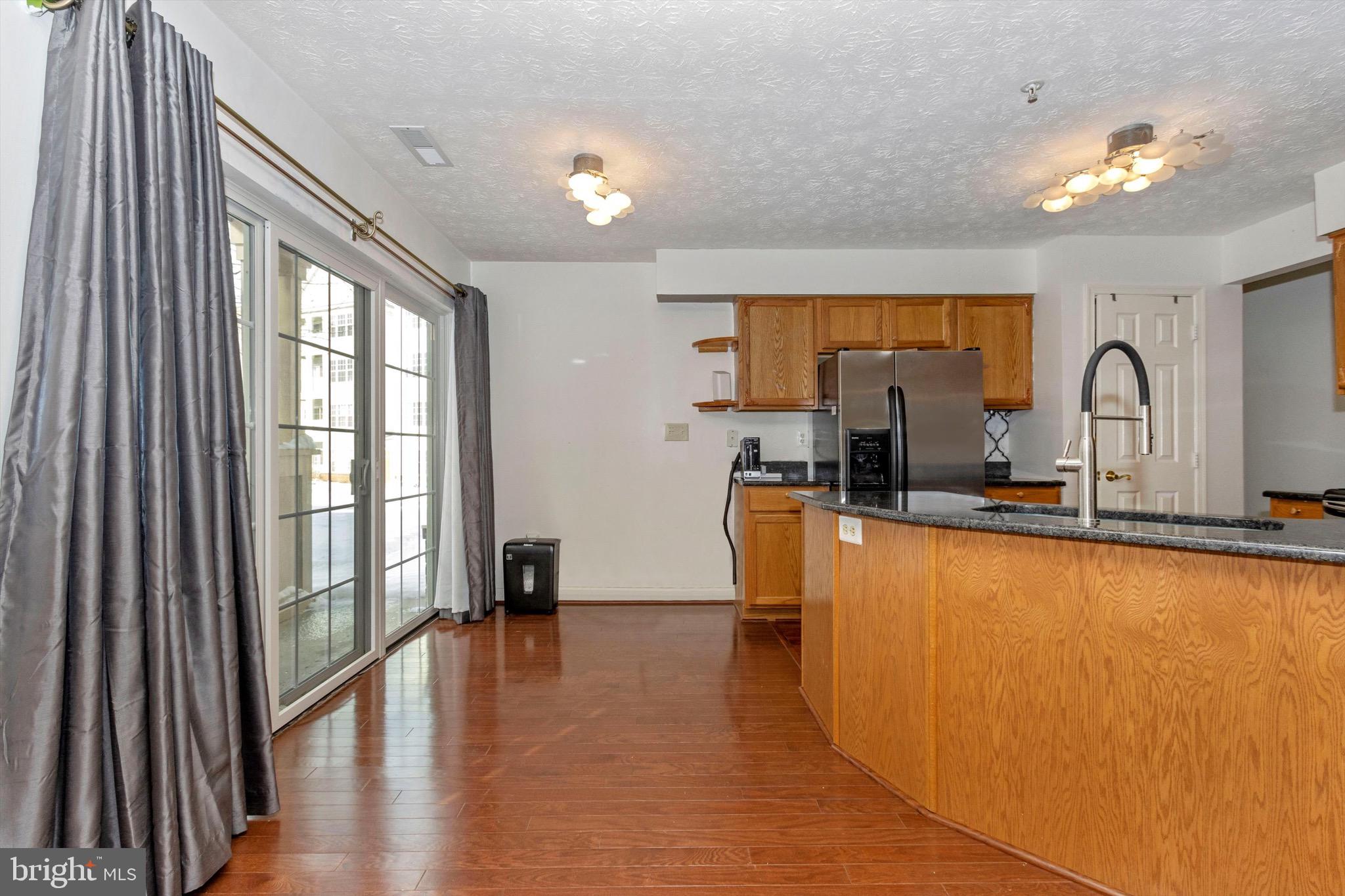 SPRING RIDGE - Residential