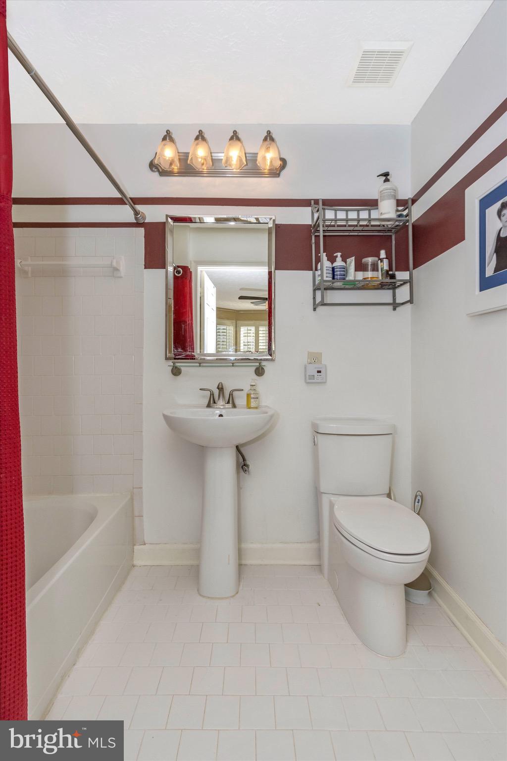 SPRING RIDGE - Residential