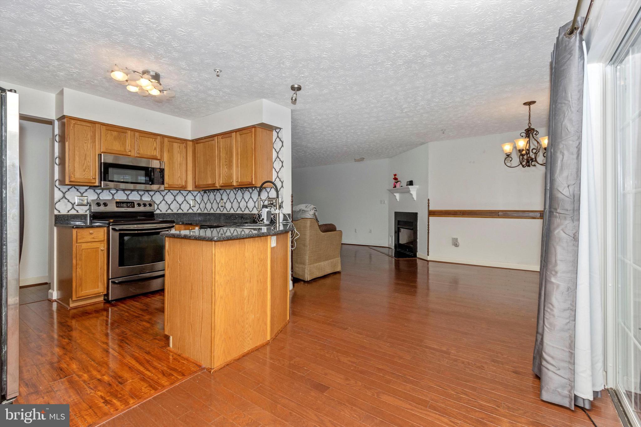 SPRING RIDGE - Residential