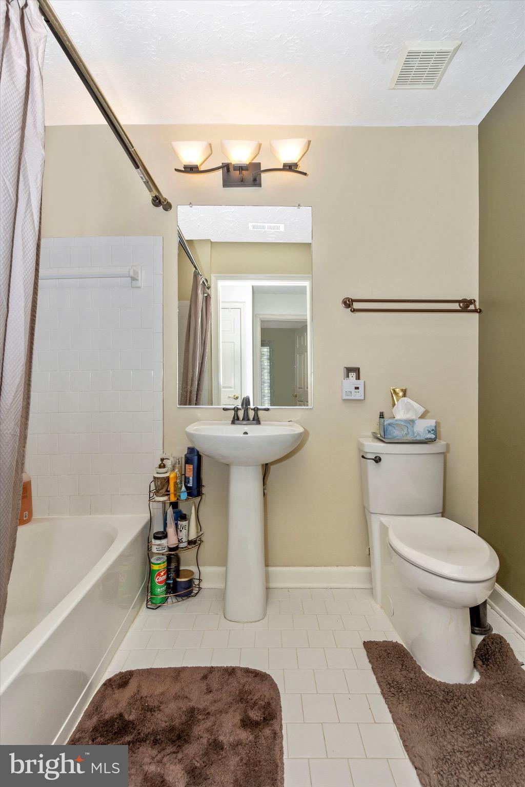 SPRING RIDGE - Residential