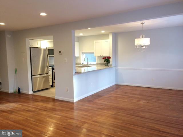 LONDON SQUARE - Residential Lease