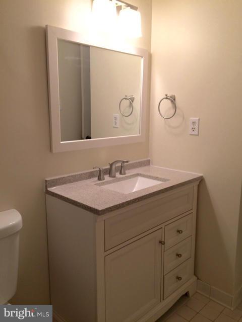 LONDON SQUARE - Residential Lease