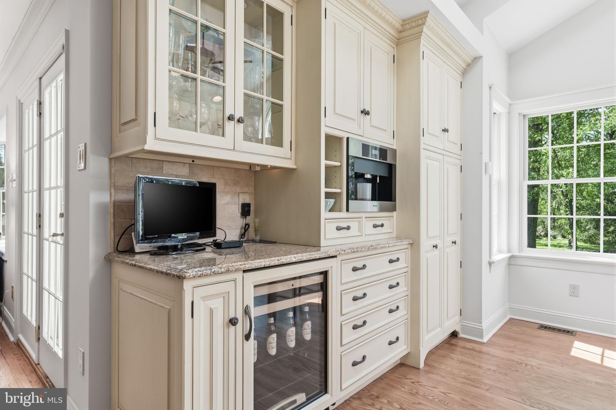 MAKEFIELD BROOK - Residential