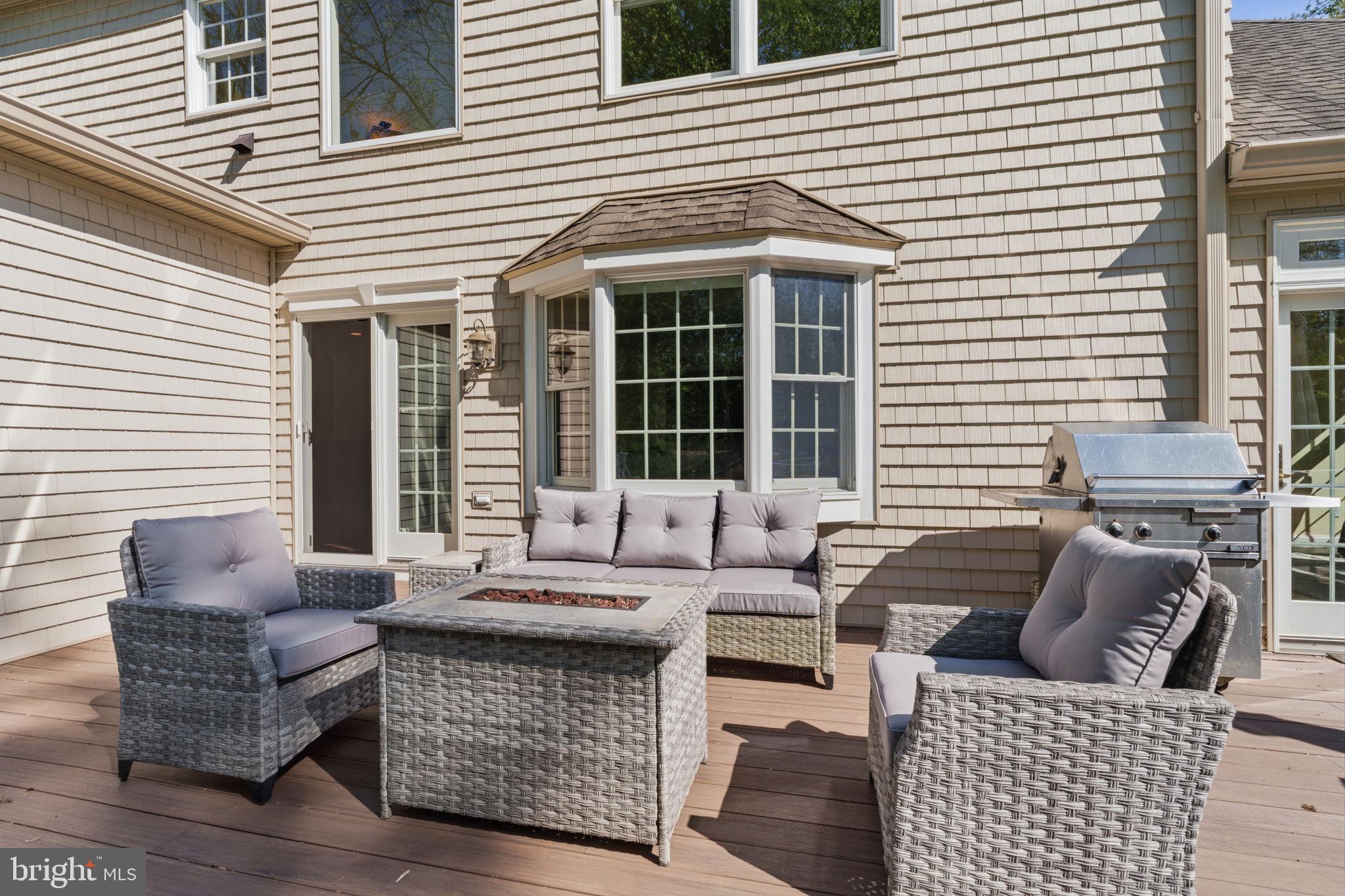MAKEFIELD BROOK - Residential
